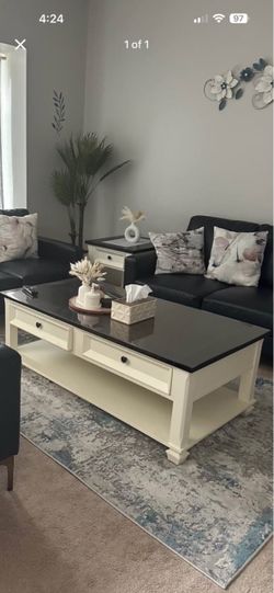 Coffee table set