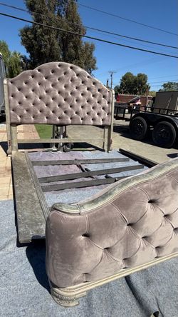 Tufted Velvet Sleigh Bed Frame