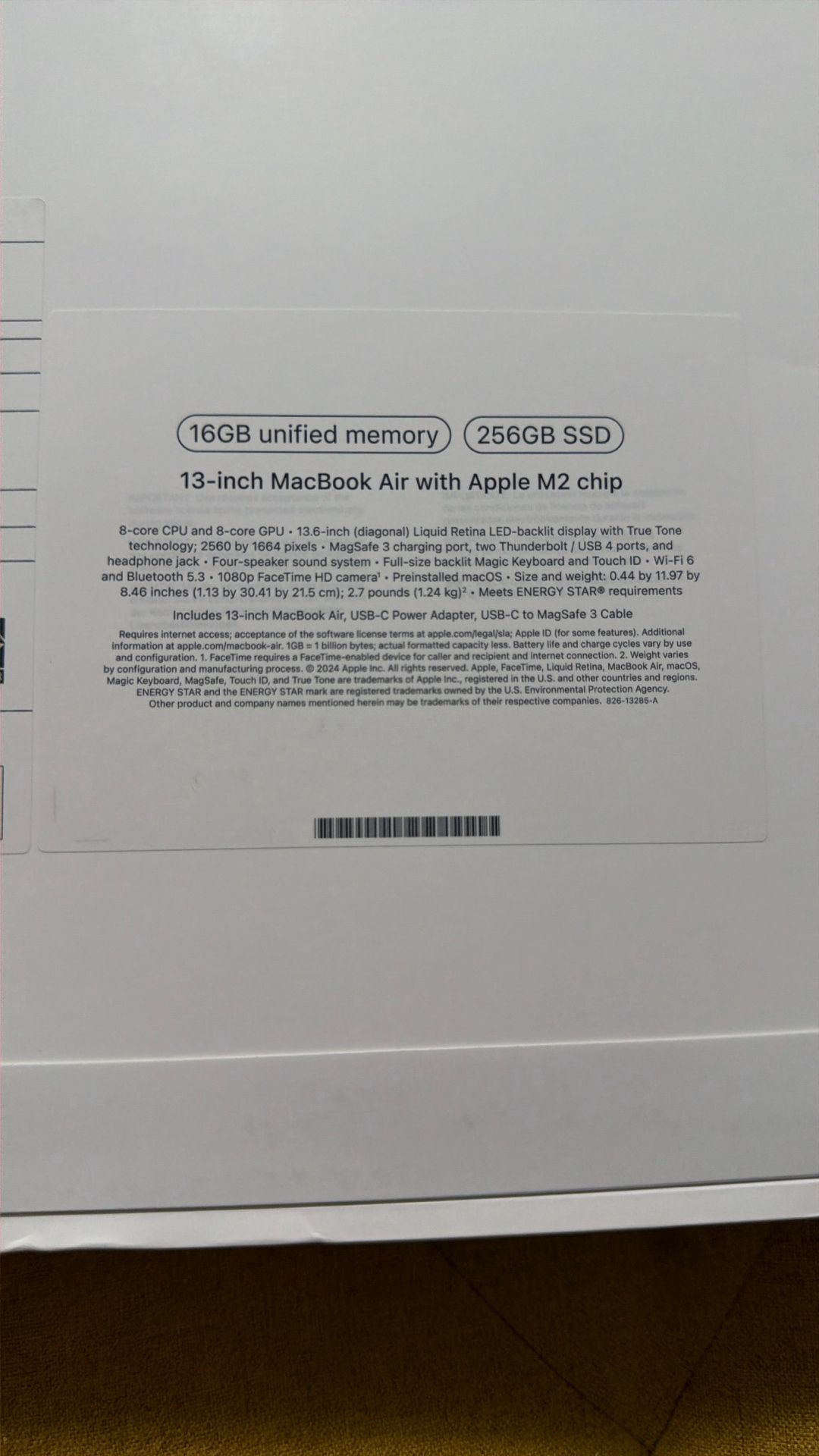 New Sealed 13” MacBook Air M2 16gb 256 SSD midnight With AppleCare + 