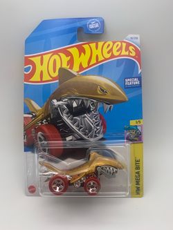 Hot Wheels HW Mega Bite 18/250
