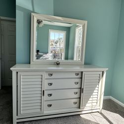 White Dresser And Mirror . 