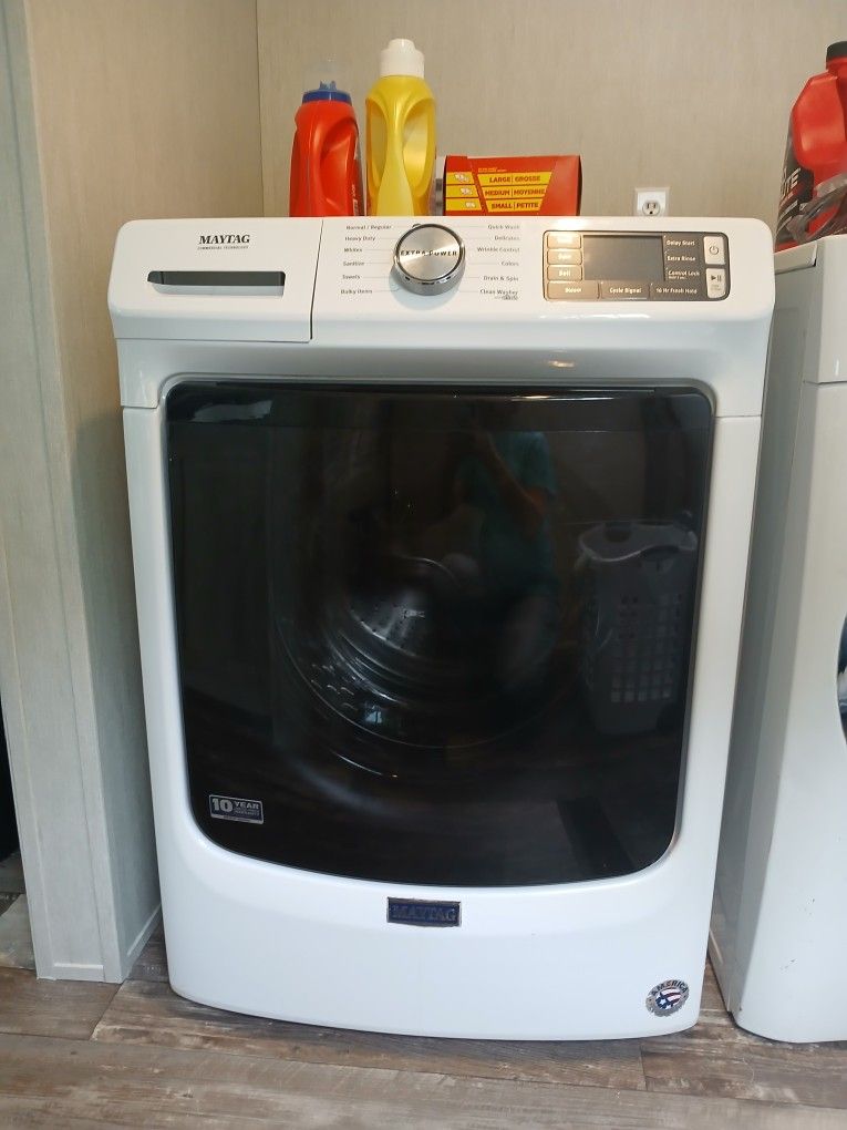 Maytag 4.5 Cu. Ft. White Frontload Commercial Technology Washer