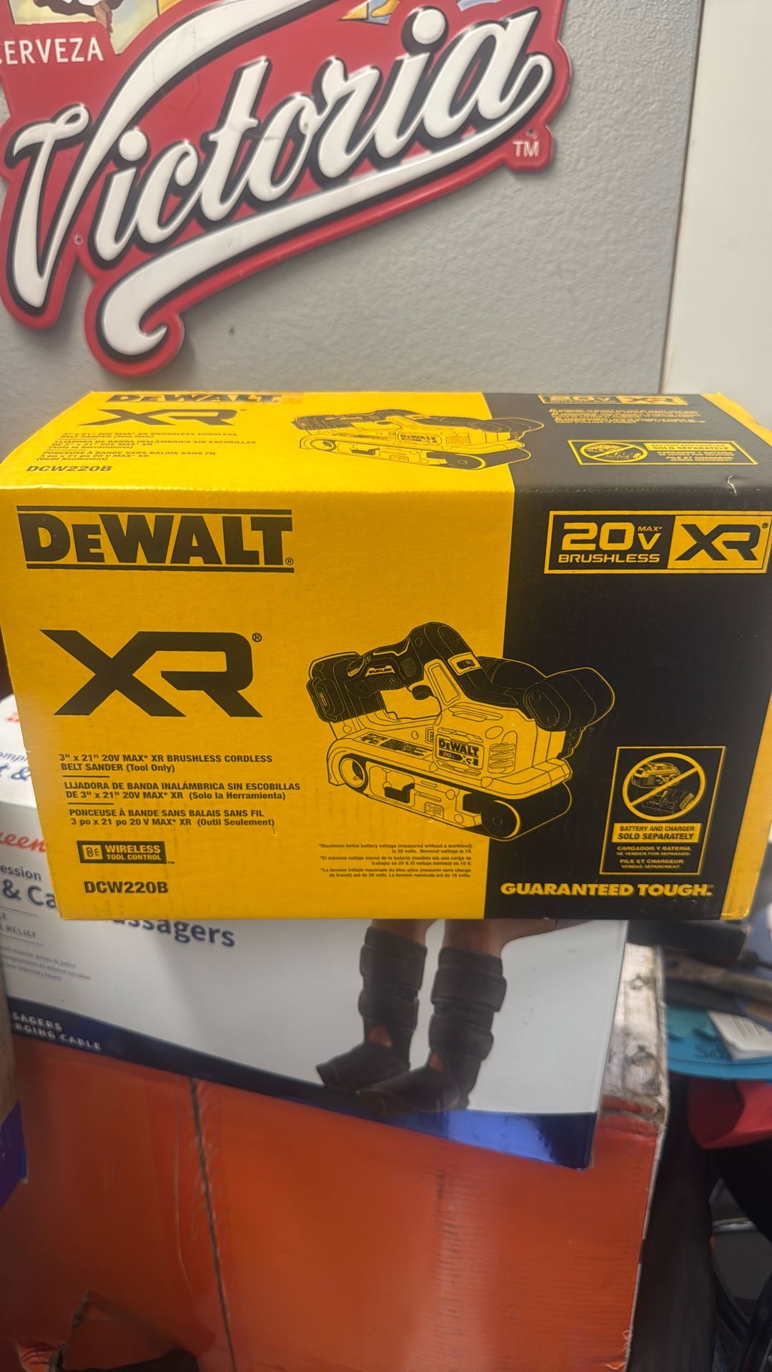 Brand New Dealt Xr Sander