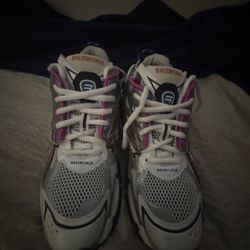 Balenciaga’s 2.0 runners