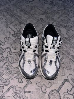 New Balance Sneakers White Silver Black