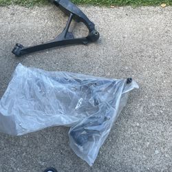 I Have Two Brand New Lower Control Arms To A 2003, 2004 2005 Chevy Tahoe