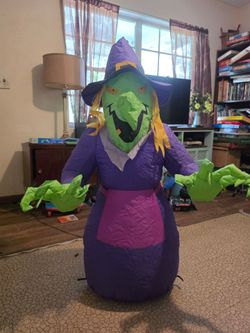 3 inflatable Halloween decoration 25 each