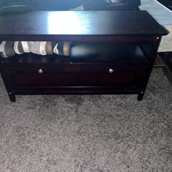 Small Wooden Tv Stand 