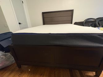 Queen Size Bedframe