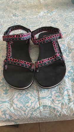 Vintage Hippie sandals size 8