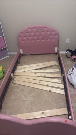 Twin bed free
