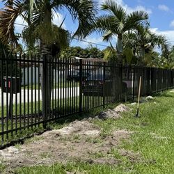 Aluminum Picket Fence 