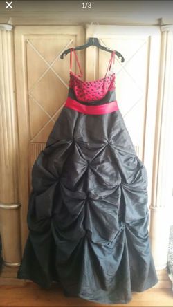 Quince Dress Size 12 New