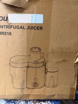 Fruit and vegetables juicer
