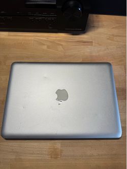 MACBOOK PRO