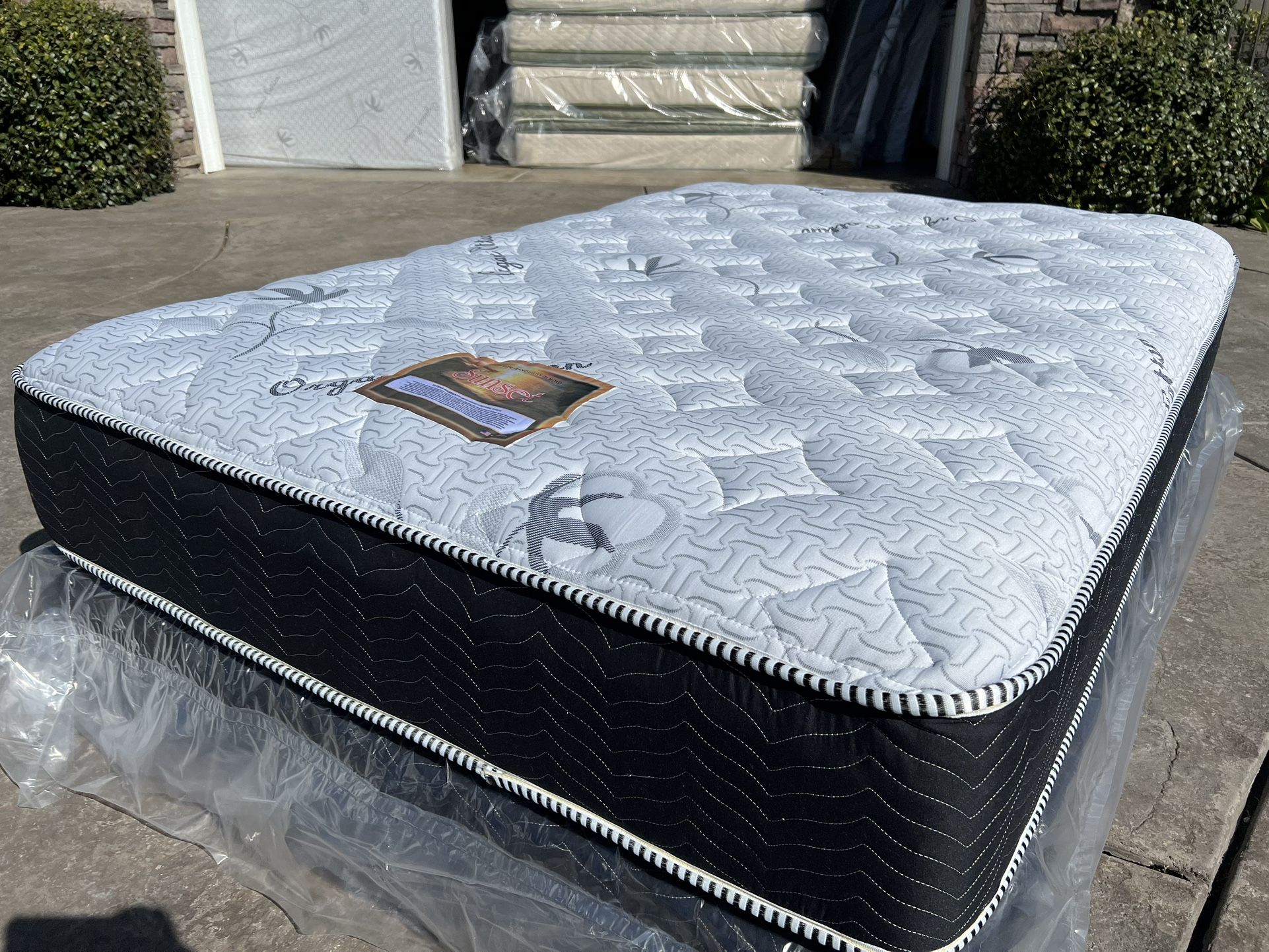 Queen Orthopedic Supreme Ultra Plush Mattress!!