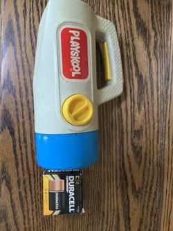 Playschool flashlight vintage takes 2 batterie Saurabh