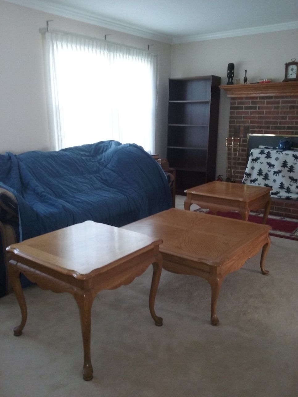 Set of 3 Solid oak tables