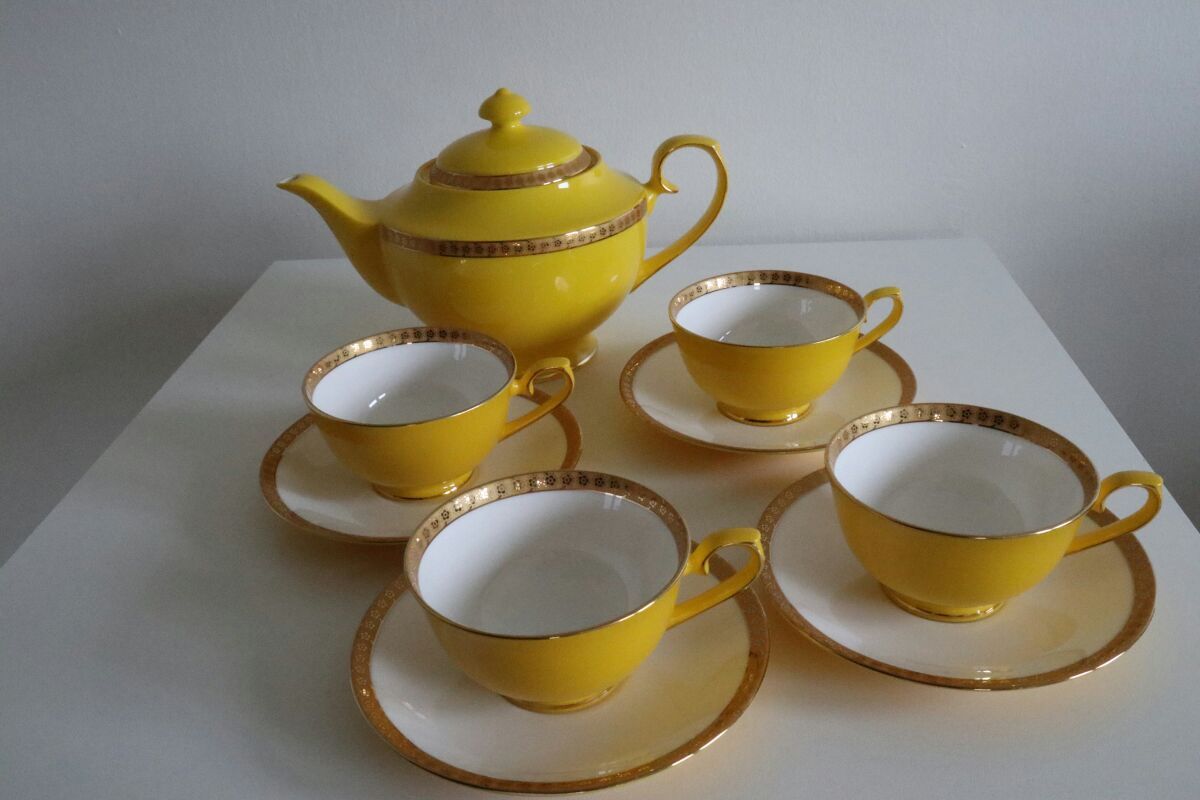 Teavana Noble Poppy Bone China Tea Set