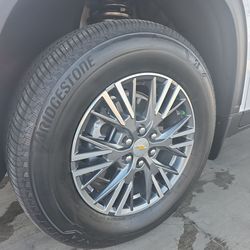 x4 Tires and Rims (NEW) 18" 255/65R18