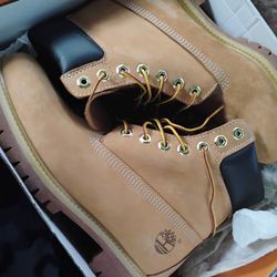 Timberland Size 7.5 New