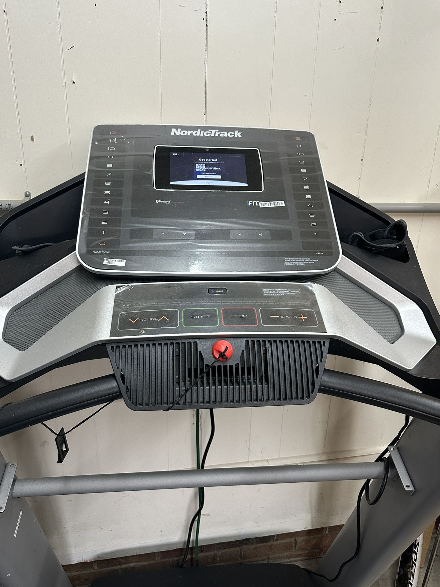 Heavy Duty Treadmill NordicTrack EXP7i