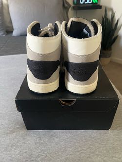 New Authentic Jordan 1 mid SE