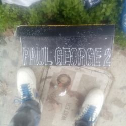 60$ Nike Paul George2  Midnight Navy Blue And White Size 9 