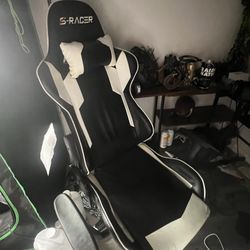 SRacer Gaming Chair (Come and Get it!)