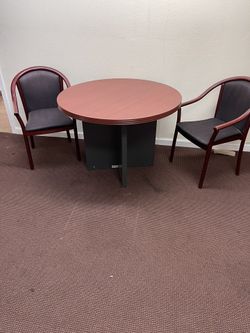 Oval Office Table And Two Chairs Good Used