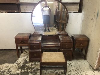 Antique furniture bedroom set we are open to legitimate offers this set is like a 100 years old