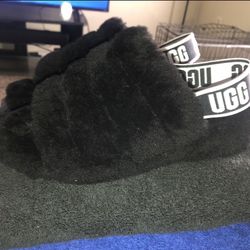 UGG  Slippers 