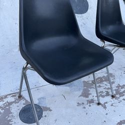 Midcentury modern John stuart hille day Molded  Plastic chairs