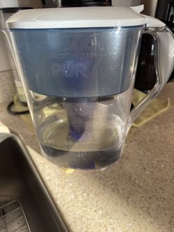 PUR 11-Cup Water Pitcher 