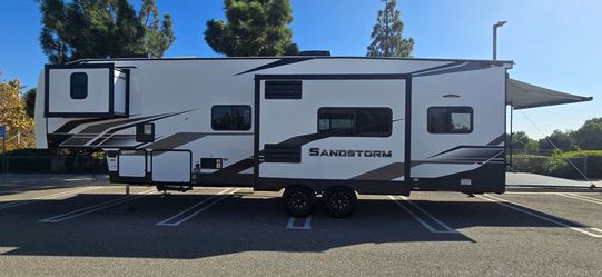 2023 Forest River Sandstorm 306GSLR Toyhauler 5th Wheel RV Camper