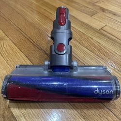 Genuine Dyson V7 V8 V10 V11 Fluffy Soft Roller Cleaner Head Attachment 112232-08