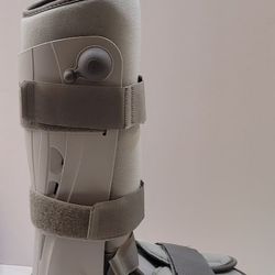 Brand New Genesis Mid-Calf Full Shell Walker (BREG)
