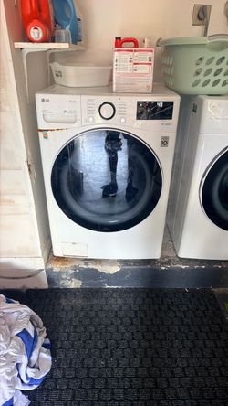 LG thin Q Washer and dryer