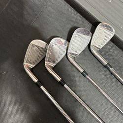 Golf Clubs 