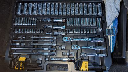 Dewalt dwmt72165 deals