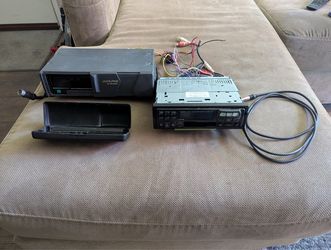 Alpine AM/FM CASSETTE/CD CHANGED