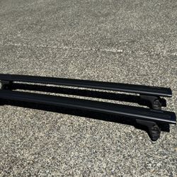 Yakima 50" JetStream Load Bars with RidgeLine Towers - Roof Rack