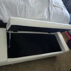 White Storage Bench
