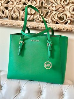 **Michael Kors Kelly Green 3-piece Tote SET**