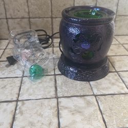 Scentsy Disney wax Warmer 