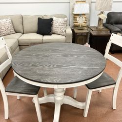 New 42” Table & 4 Chairs  🔥🔥 IN STOCK 