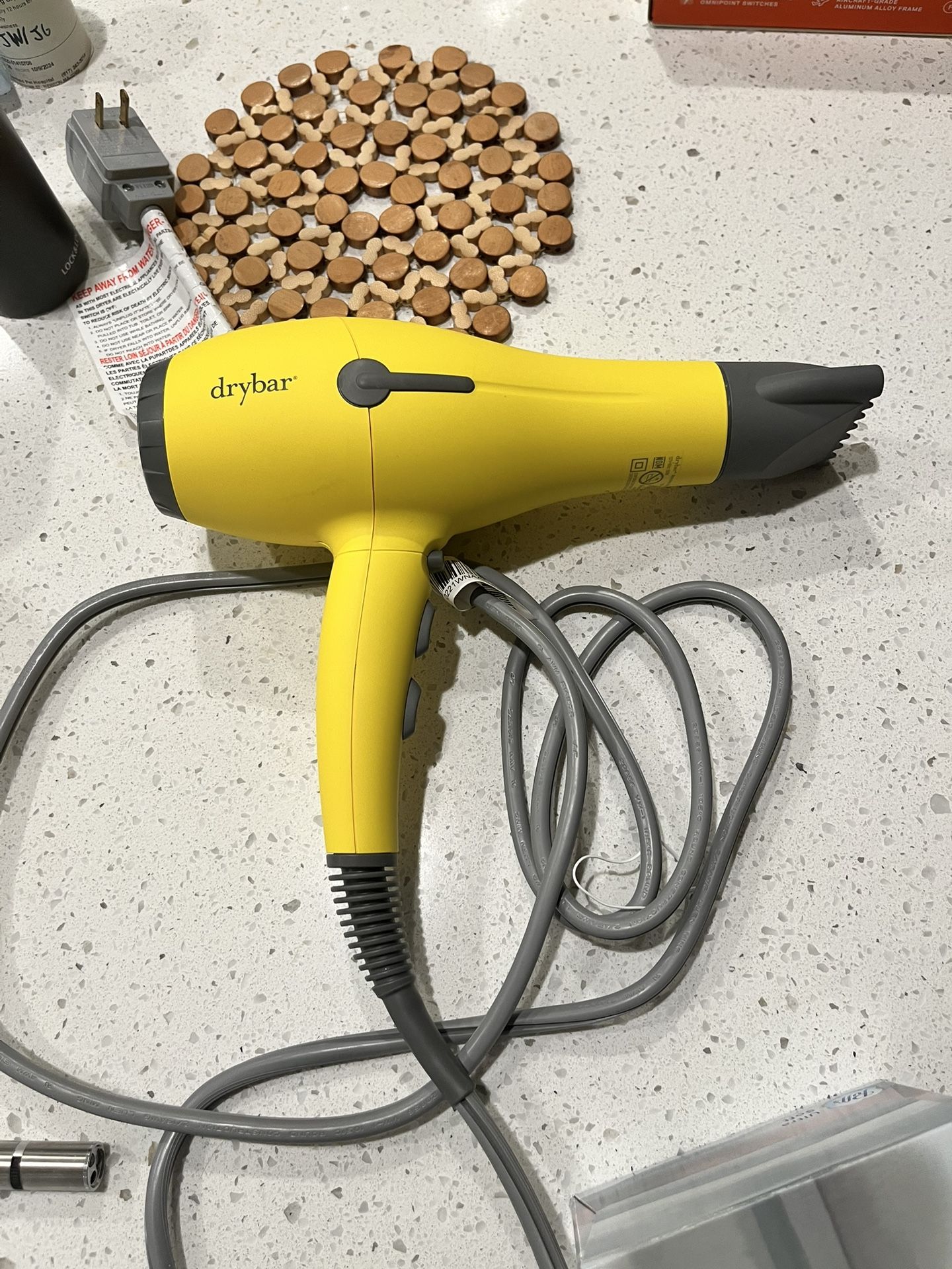 Hair dryer