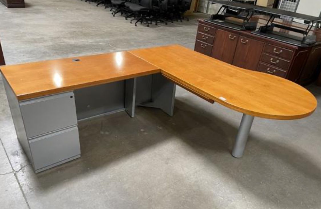 National L-Shape Office Computer Desk! Only $250 !