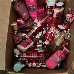  Bath And Body Products , Never Opened , Some Are Sealed From Warehouse