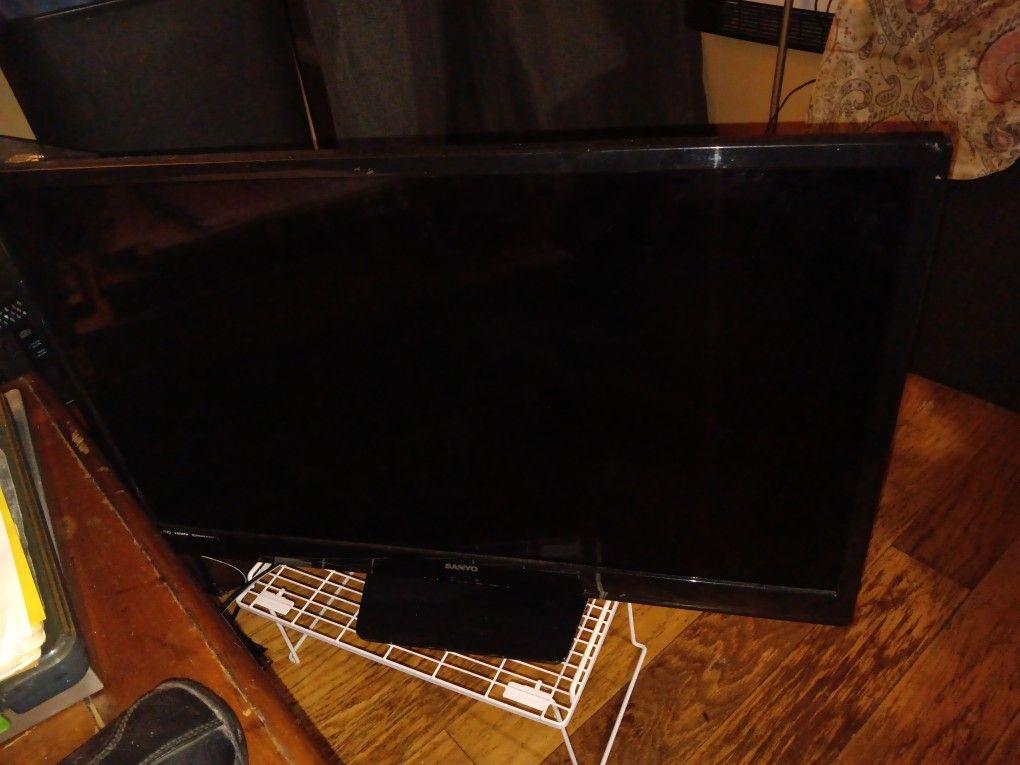 32 Inch TV 25$